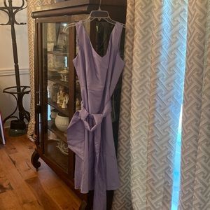 Beautiful lavender sleeveless dress petite